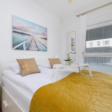Luxury Two Bedroom Apartment With Terrace And Parking By Renters Prestige Katowice Exterior foto